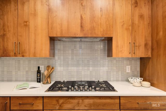 5616 W Grover St, Boise, ID 83705