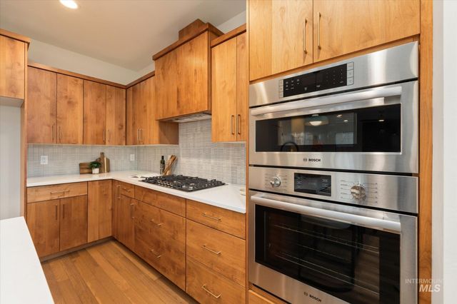 5616 W Grover St, Boise, ID 83705