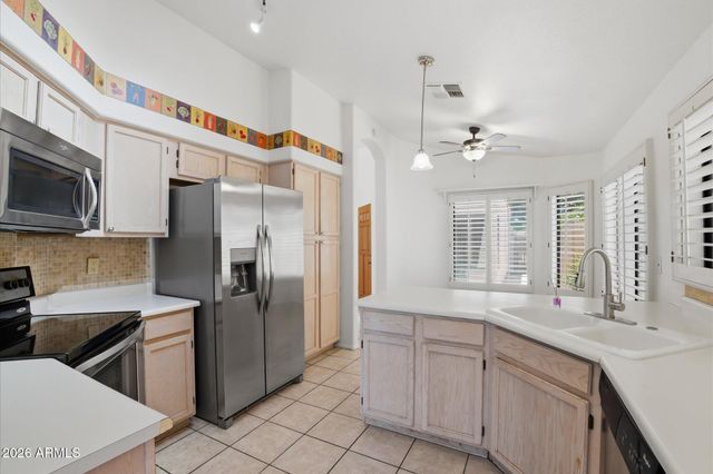 246 E VAUGHN Avenue, Gilbert, AZ 85234