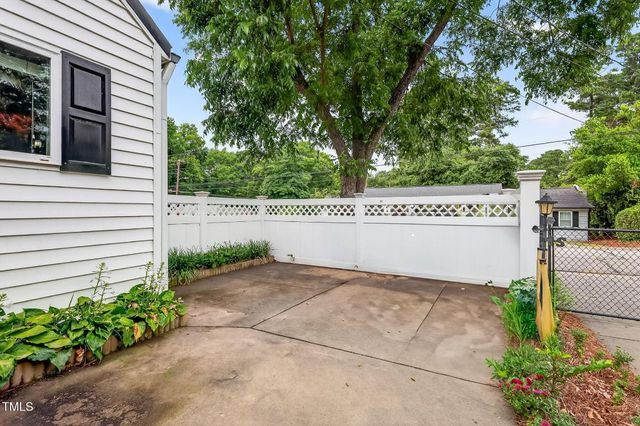 708 W Pope Street, Dunn, NC 28334