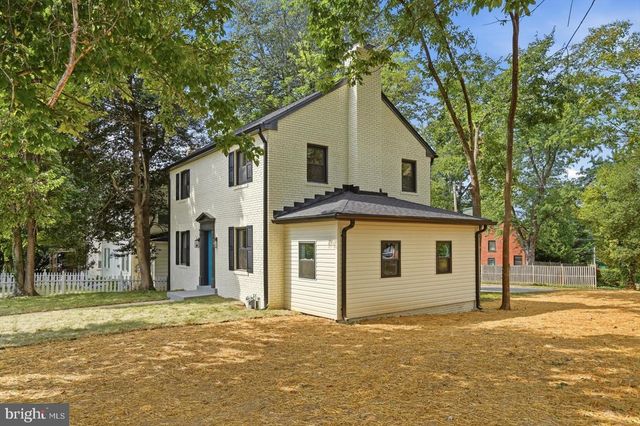 9424 COLESVILLE RD, Silver Spring, MD 20901