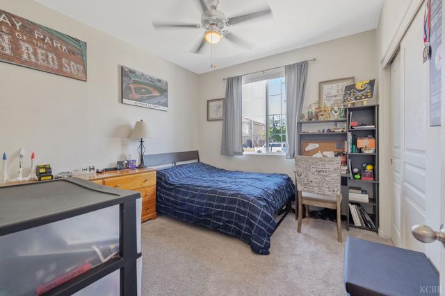 1090 Jade Way, Lemoore, CA 93245