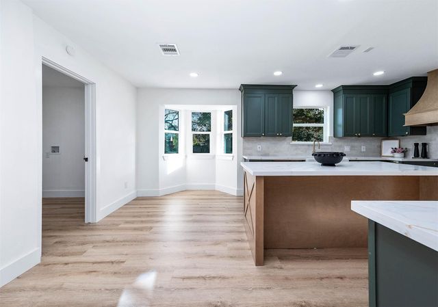 3919 Ridgeview Drive, Missouri City, TX 77459