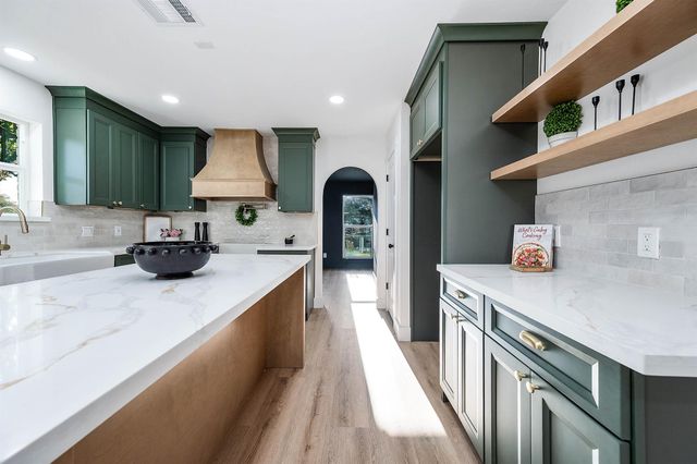 3919 Ridgeview Drive, Missouri City, TX 77459