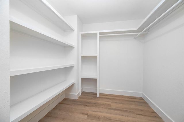 3919 Ridgeview Drive, Missouri City, TX 77459