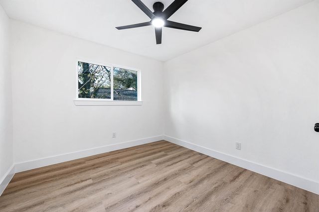 3919 Ridgeview Drive, Missouri City, TX 77459