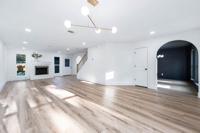 3919 Ridgeview Drive, Missouri City, TX 77459