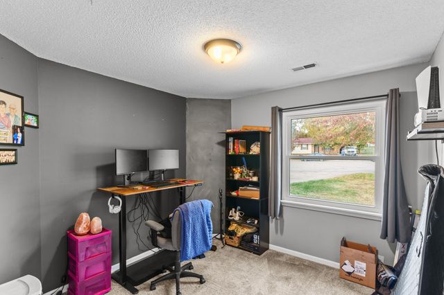 5504 PRAIRIE ROSE CT, Columbia, MO 65202