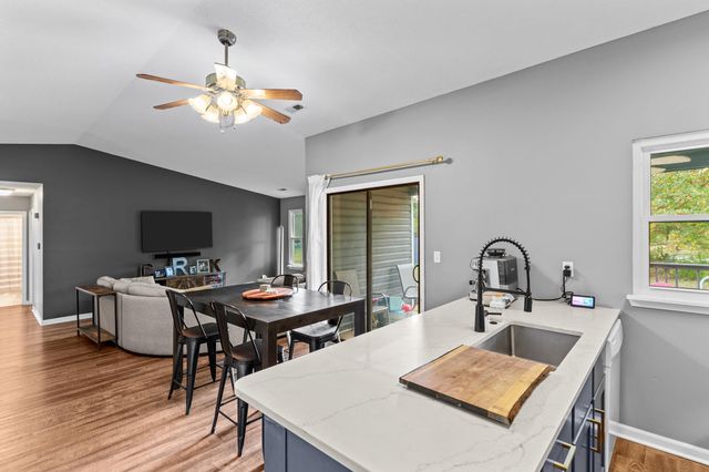 5504 PRAIRIE ROSE CT, Columbia, MO 65202