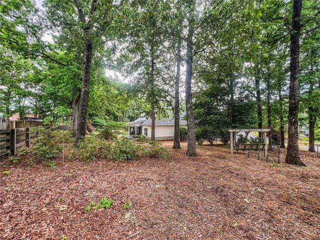 4008 Biltmore Cove Way NE, Buford, GA 30519