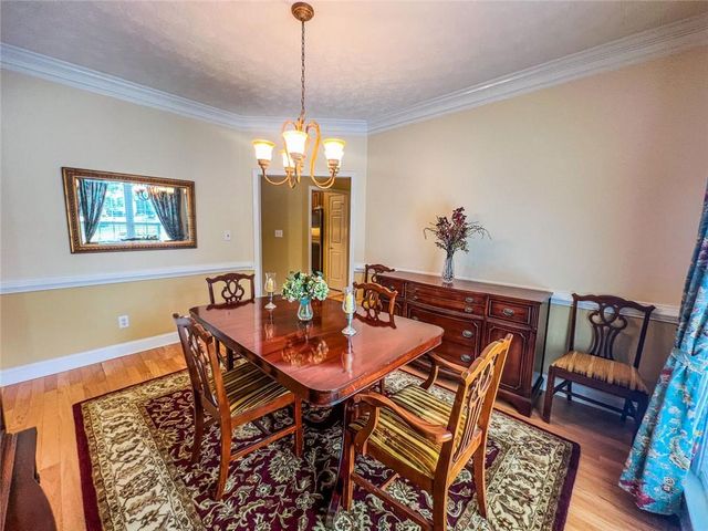 4008 Biltmore Cove Way NE, Buford, GA 30519