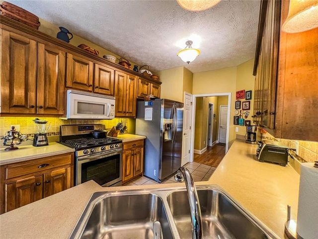 4008 Biltmore Cove Way NE, Buford, GA 30519