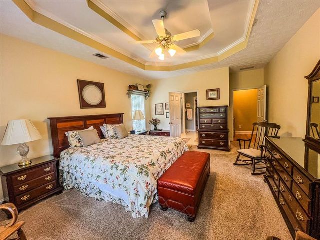 4008 Biltmore Cove Way NE, Buford, GA 30519