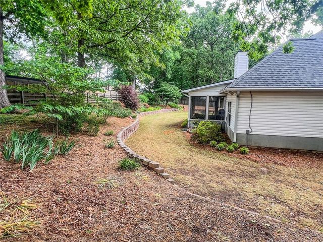 4008 Biltmore Cove Way NE, Buford, GA 30519