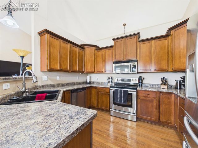 553 S Saunders Drive, Pueblo West, CO 81007