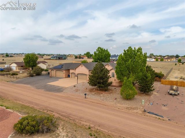 553 S Saunders Drive, Pueblo West, CO 81007