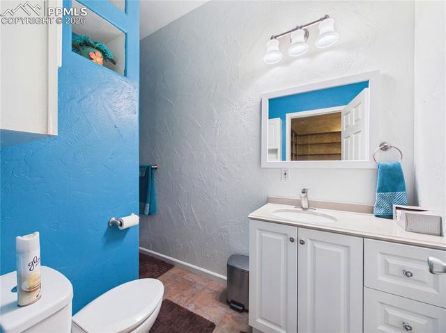 553 S Saunders Drive, Pueblo West, CO 81007
