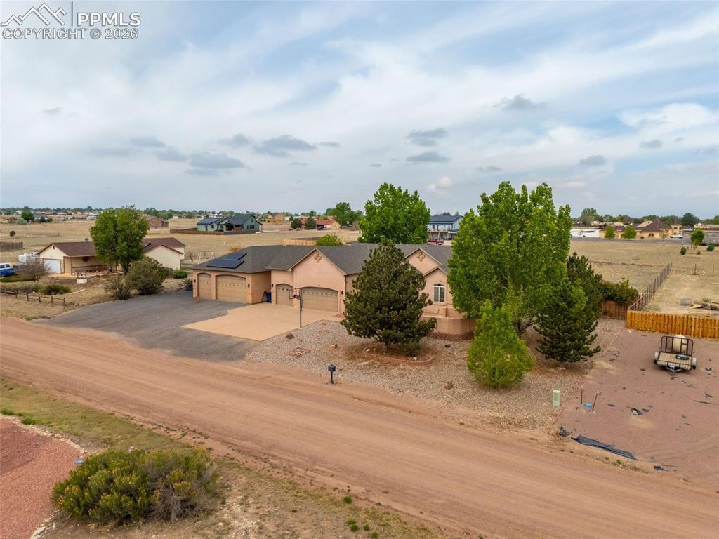 553 S Saunders Drive, Pueblo West, CO 81007 — photo 3