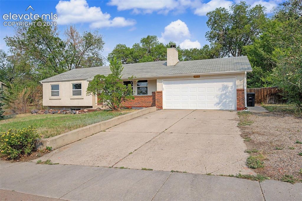 3760 Catalpa Drive, Colorado Springs, CO 80907 — photo 2
