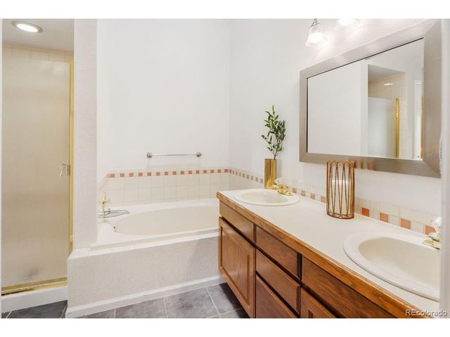 54 Wright Ct, Lakewood, CO 80228
