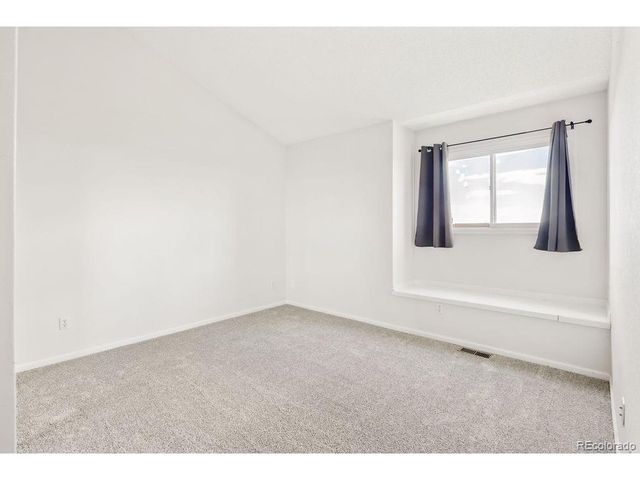 54 Wright Ct, Lakewood, CO 80228