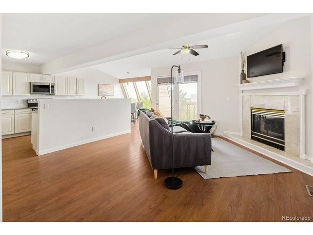 54 Wright Ct, Lakewood, CO 80228