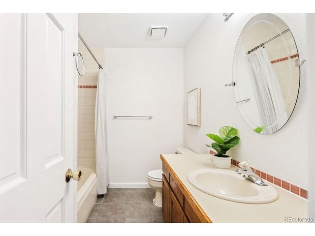 54 Wright Ct, Lakewood, CO 80228