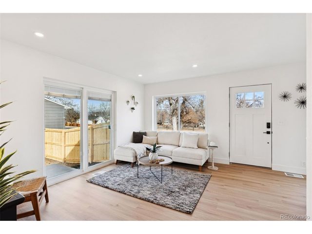 1484 W Lake Ave, Littleton, CO 80120