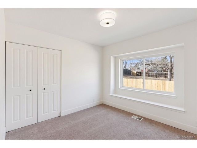 1484 W Lake Ave, Littleton, CO 80120