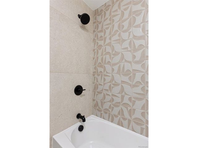 1484 W Lake Ave, Littleton, CO 80120