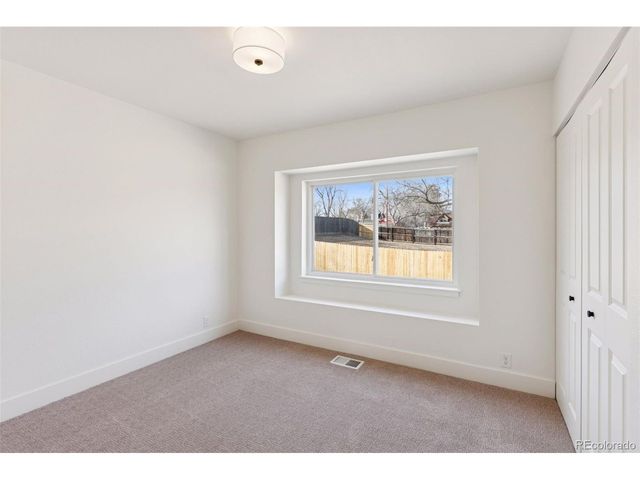 1484 W Lake Ave, Littleton, CO 80120