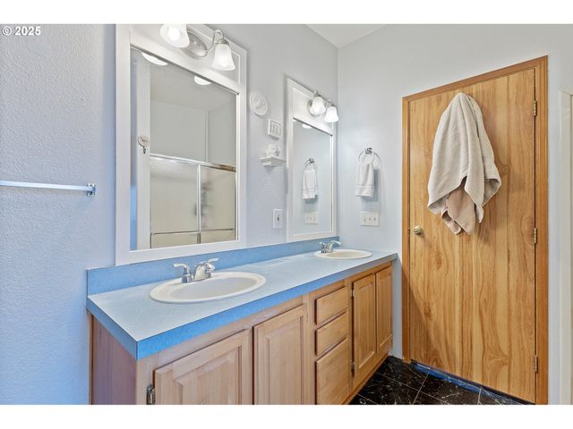 17621 Nw Shady Fir Loop Loop 65, Beaverton, OR 97006