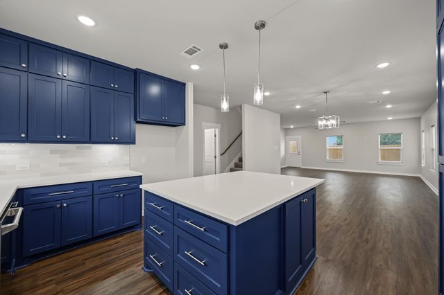 117 Sun City Lane, Conroe, TX 77304