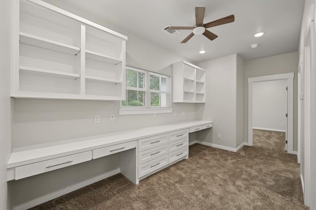 117 Sun City Lane, Conroe, TX 77304