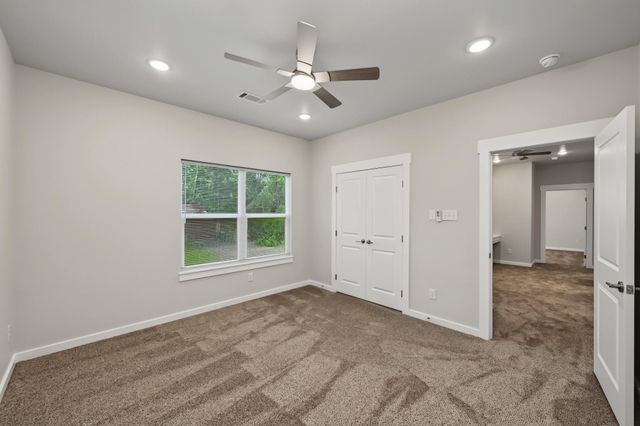 117 Sun City Lane, Conroe, TX 77304