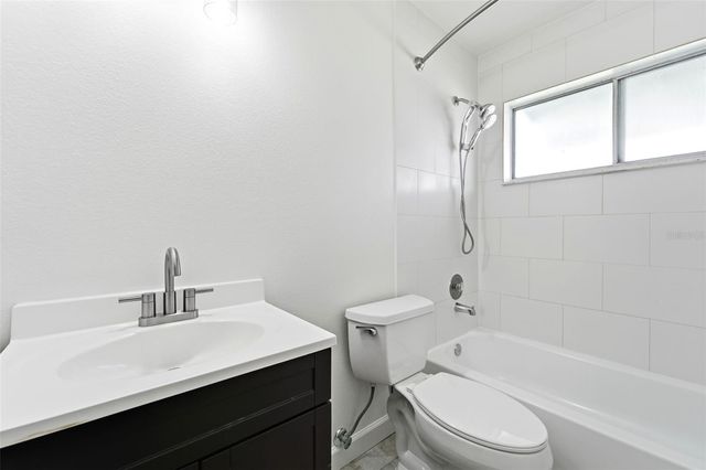 1360 N OLD MILL DRIVE, Deltona, FL 32725