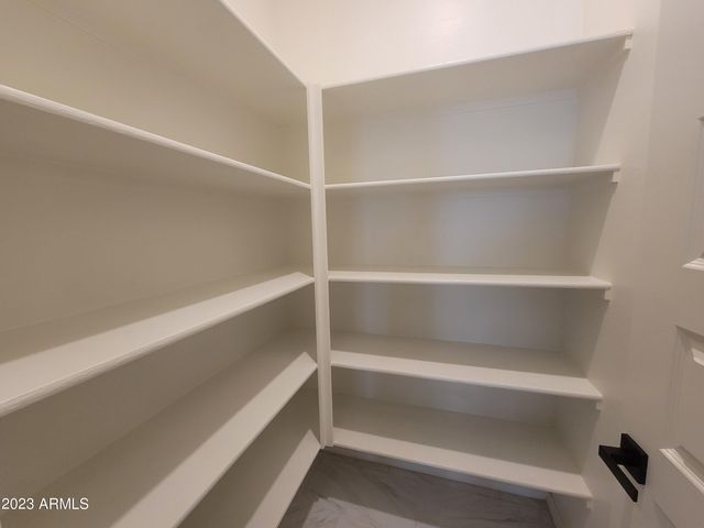 240 E Shamrock Drive, Chandler, AZ 85286