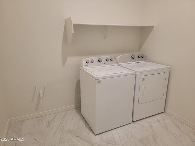 240 E Shamrock Drive, Chandler, AZ 85286