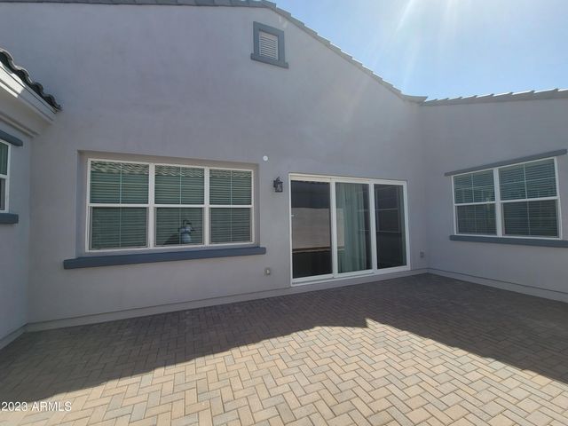 240 E Shamrock Drive, Chandler, AZ 85286