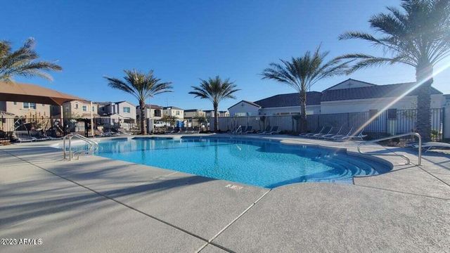 240 E Shamrock Drive, Chandler, AZ 85286