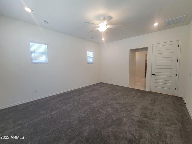 240 E Shamrock Drive, Chandler, AZ 85286