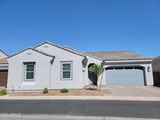 240 E Shamrock Drive, Chandler, AZ 85286