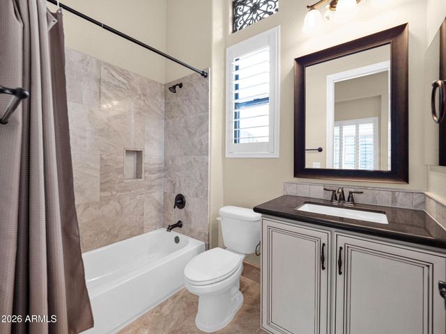 8925 E ROSEDALE Circle, Mesa, AZ 85207