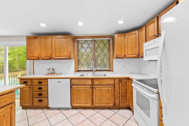 276 Woodland Drive, Hanover, MA 02339