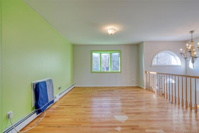 8 Jamison Place, Newburgh, NY 12550