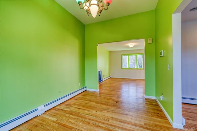 8 Jamison Place, Newburgh, NY 12550