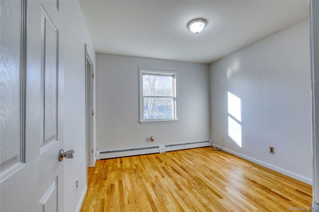 8 Jamison Place, Newburgh, NY 12550