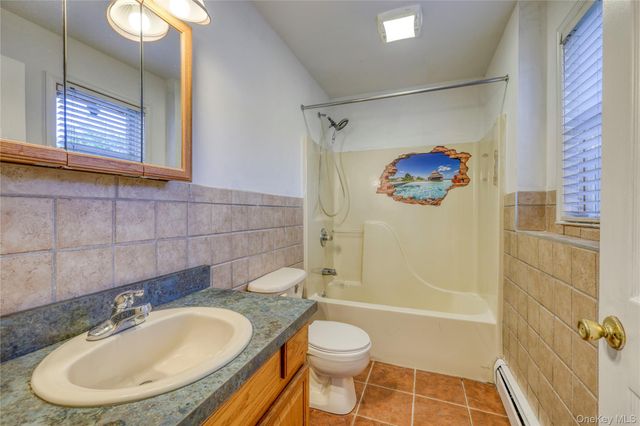 8 Jamison Place, Newburgh, NY 12550