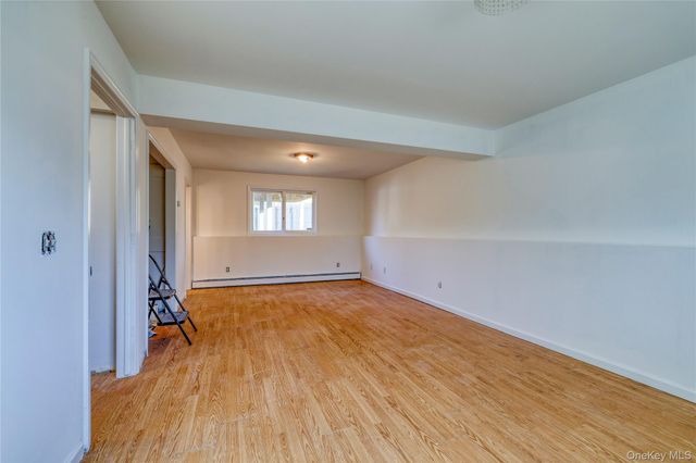 8 Jamison Place, Newburgh, NY 12550