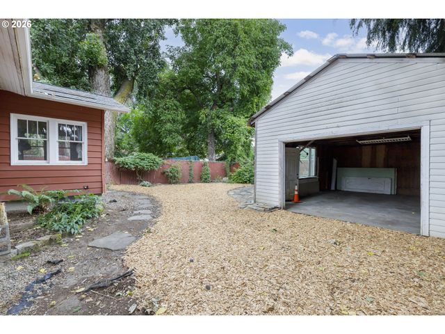 5415 N FESSENDEN St, Portland, OR 97203
